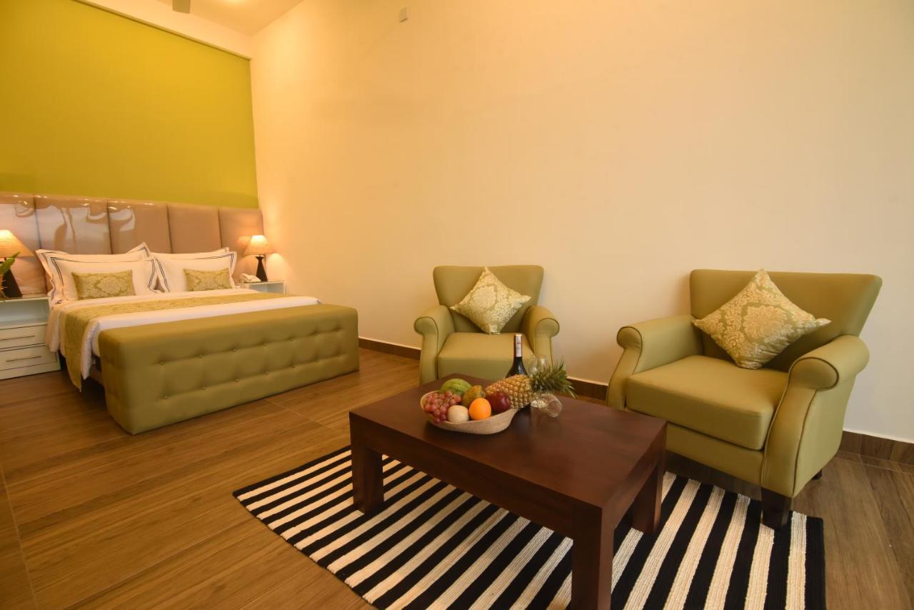Tip Top Boutique Hotel Ела Екстериор снимка
