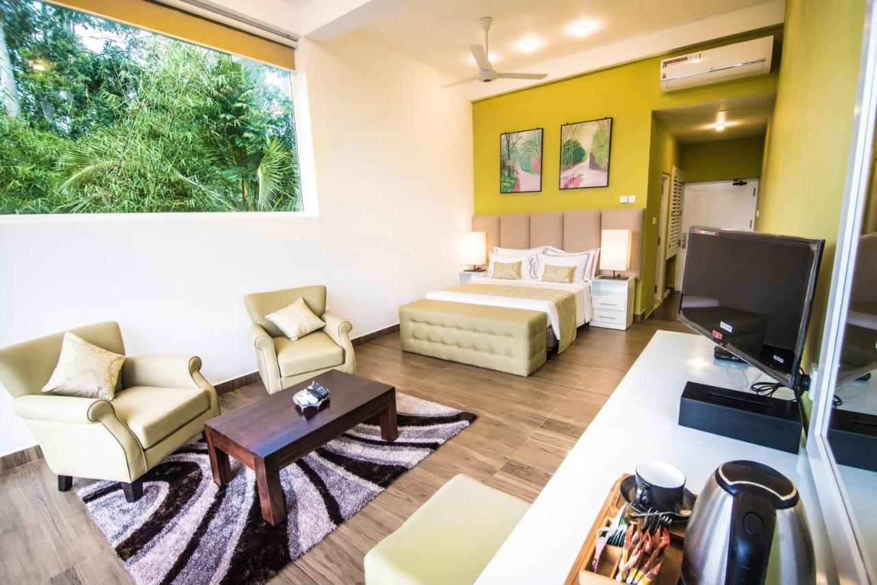 Tip Top Boutique Hotel Ела Екстериор снимка