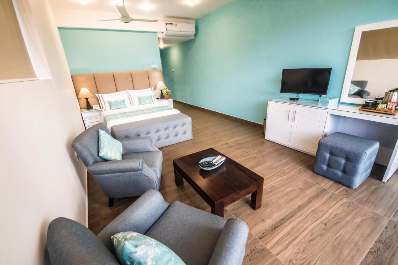 Tip Top Boutique Hotel Ела Екстериор снимка