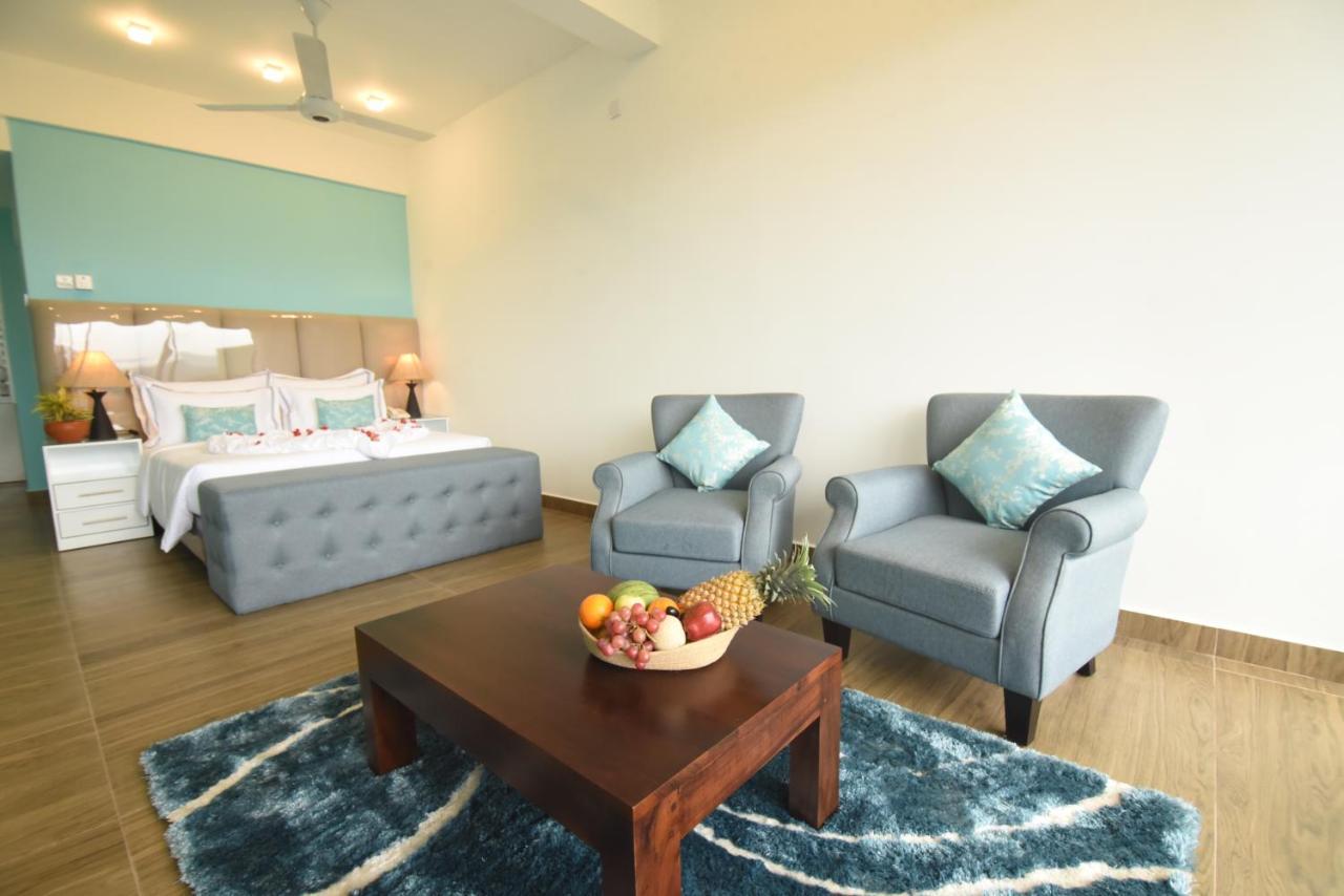Tip Top Boutique Hotel Ела Екстериор снимка