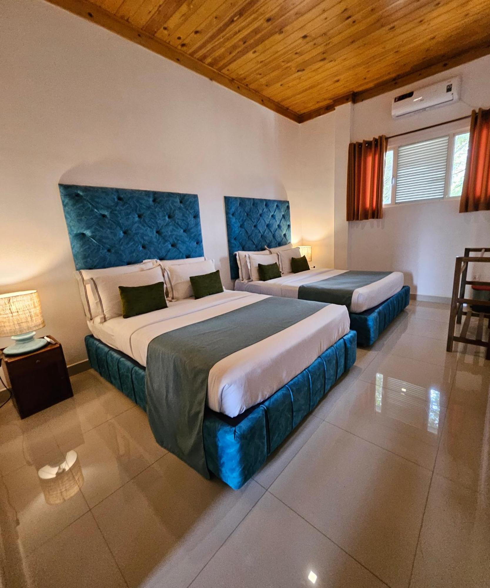 Tip Top Boutique Hotel Ела Екстериор снимка